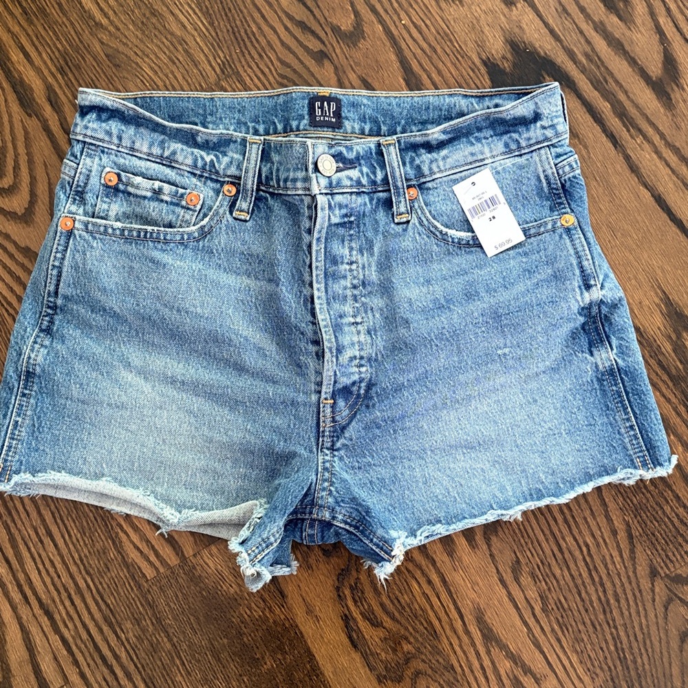 NWT GAP Women's Denim Raw Hem Denim Shorts